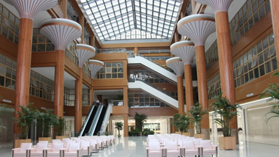 東芝電梯為一洲國(guó)際腫瘤質(zhì)子醫(yī)院提供樓宇交通解決方案